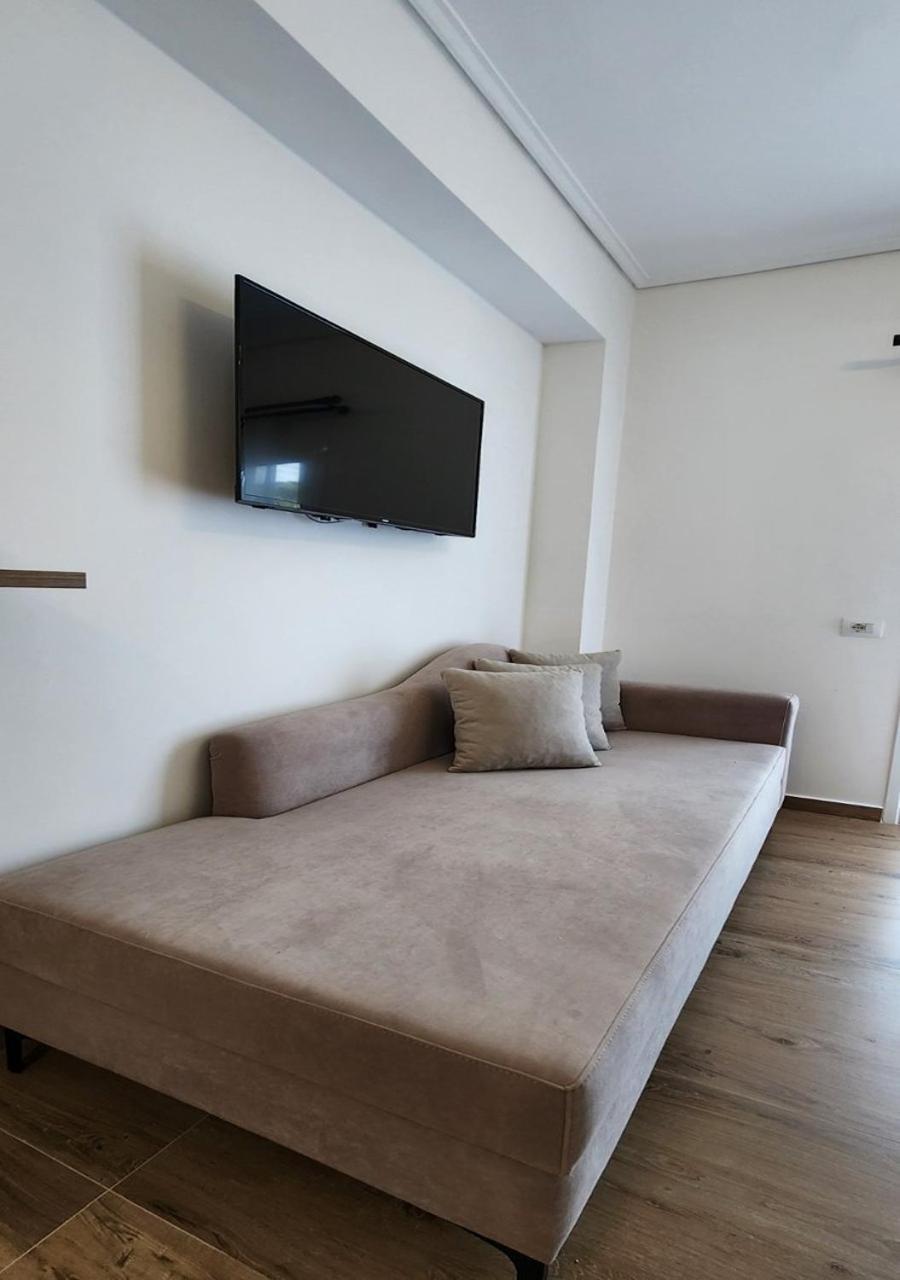 Lbc Hotell Sarandë