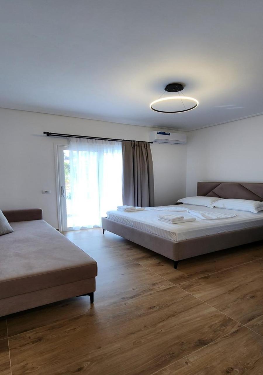 Lbc 4* Sarandë