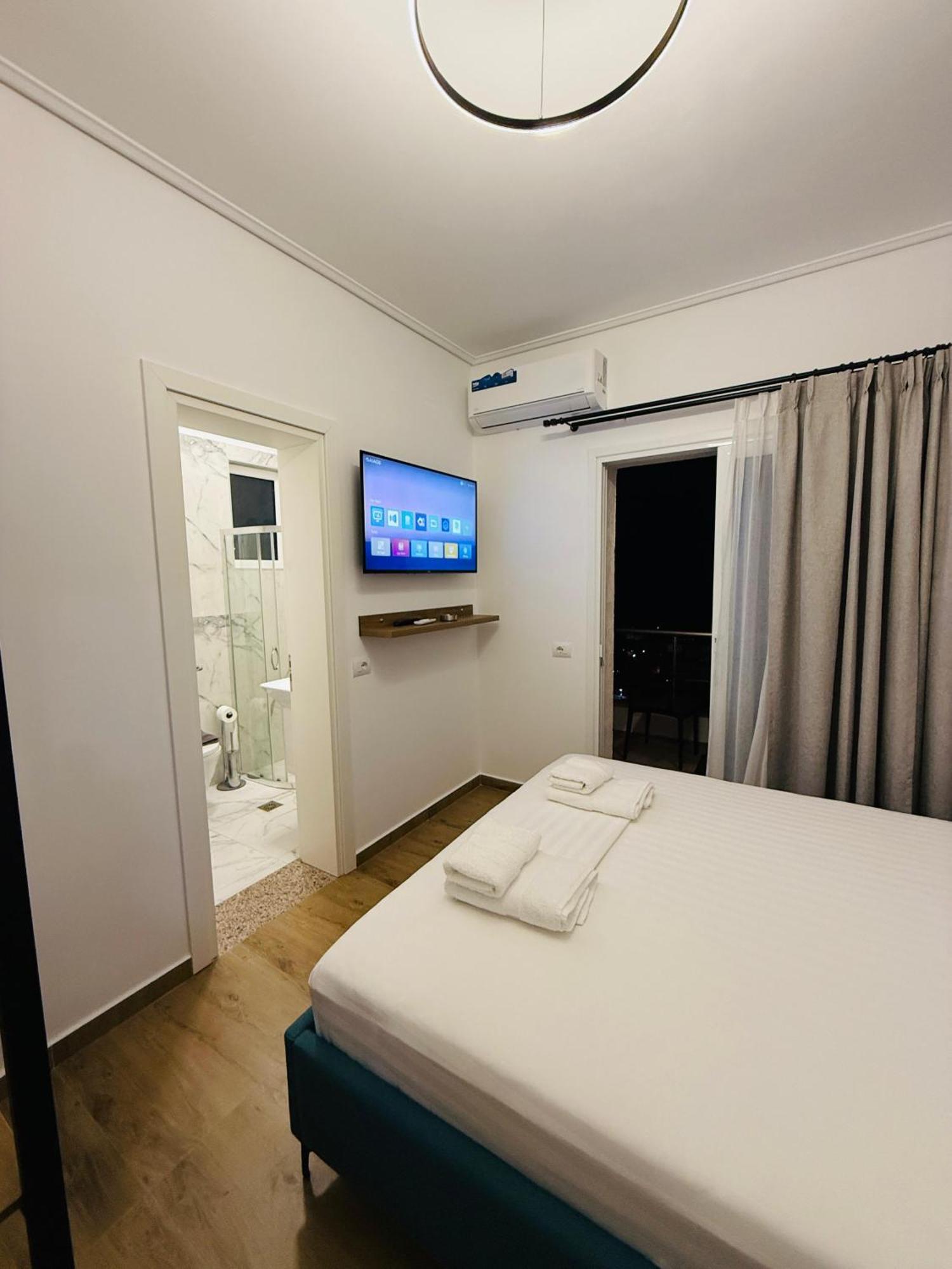 Lbc Hotell Sarandë