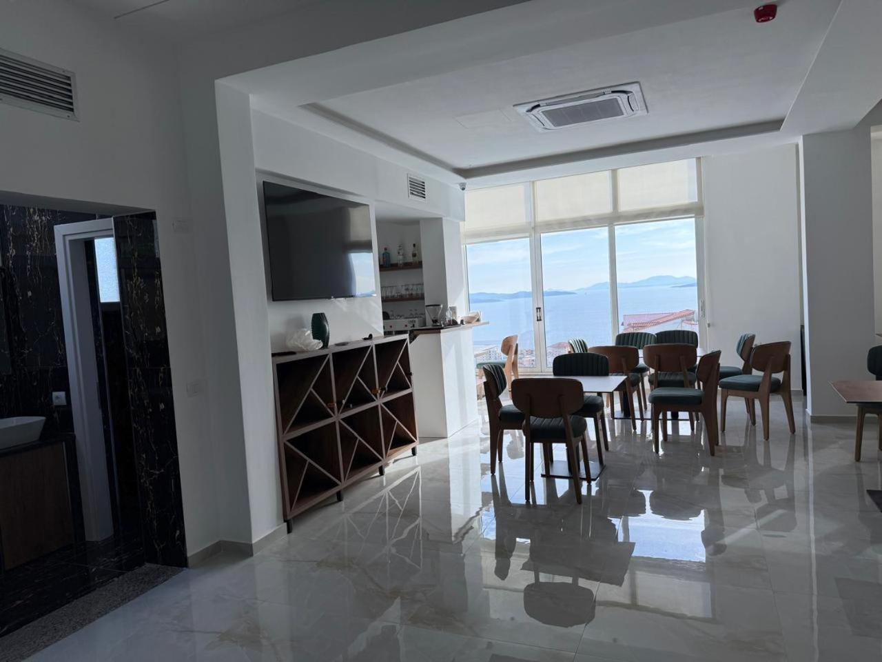 Lbc Hotell Sarandë